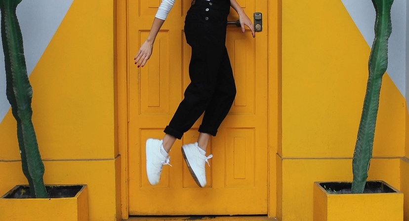 Pracujące mamy skaczą przez płotki. 6 aspektów pracy zawodowej kobiet